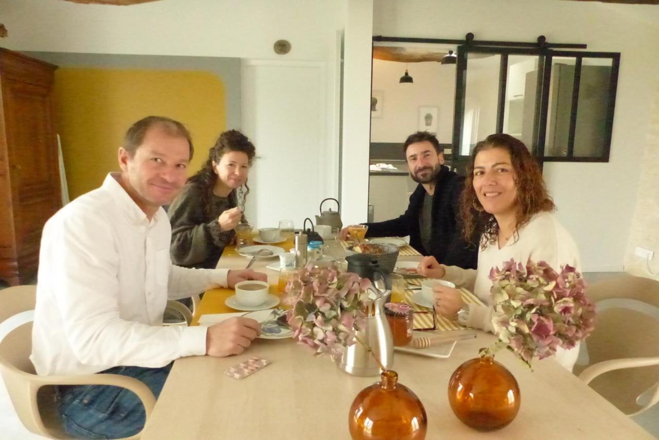 Bed and Breakfast L'Alambic De L'Estuaire Saint-Fort-sur-Gironde Exterior foto